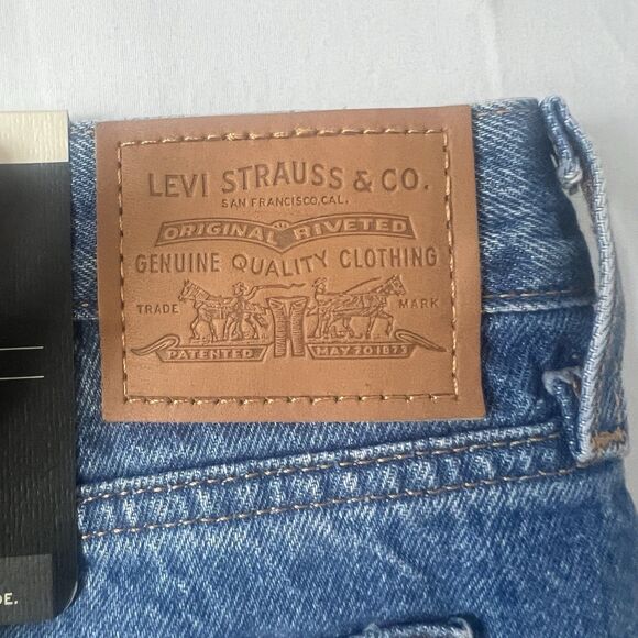 Levi’s Premium Sz 31 High Rise Jeans Straight Wedgie Distressed Denim Button Fly - Picture 11 of 11